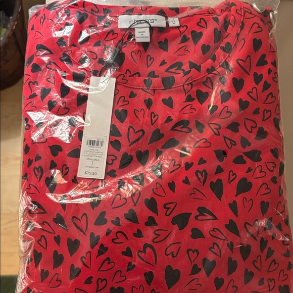 Chico’s Women’s Lover Girl Button Heart Tee - Picture 5 of 7